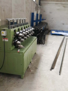 Máy nắn thẳng ống hộp chính xác cao FR-20NC