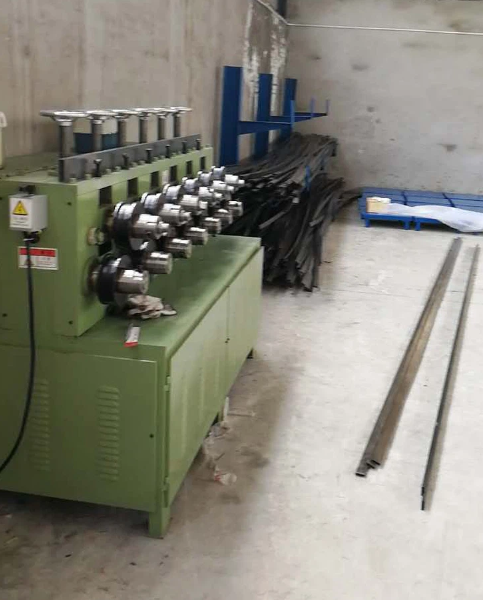 Máy nắn thẳng ống hộp chính xác cao FR-20NC
