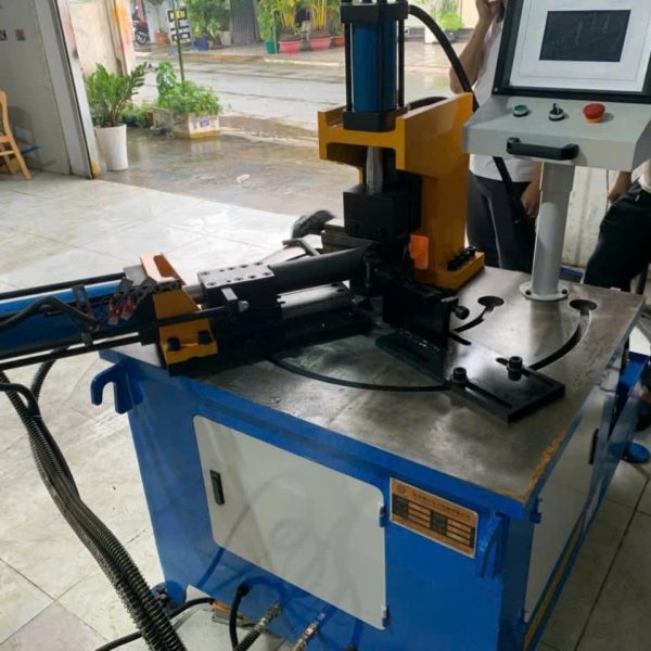 Máy cắt ngàm đa góc thủy lực CH-80NC