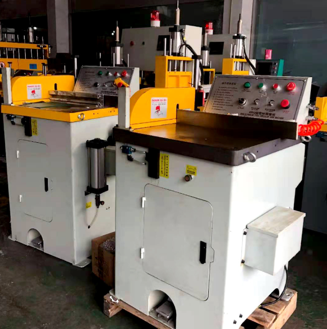 Máy cắt nhôm định hình XS-850AL Máy cắt nhôm định hình XS-850AL