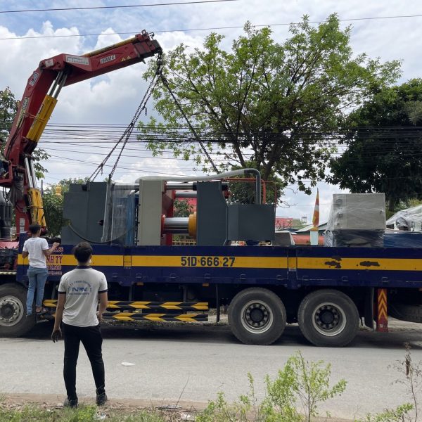 Máy ép thủy lực tạo hình xe rùa