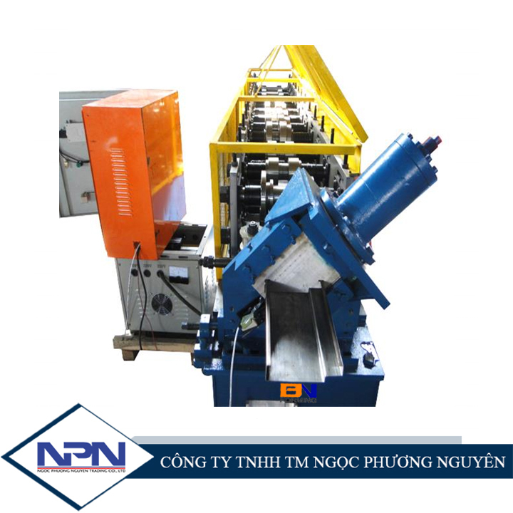 Máy định hình khung cửa thép BNF Máy định hình khung cửa thép BNF