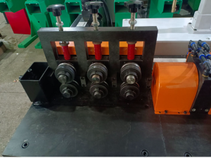 Máy nắn thẳng và cắt dây kim loại BNF-SC35