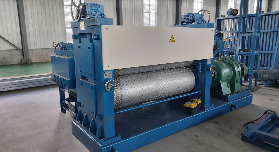 Máy cán định hình sản xuất thép tấm hoa BNF-ZT-1250 Máy cán định hình sản xuất thép tấm hoa BNF-ZT-1250