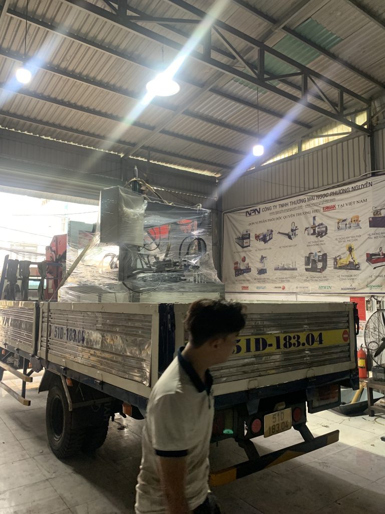 Máy cuộn viền thùng xe rùa