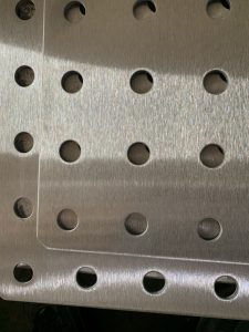Thực tế sản phẩm sau mài với Máy mài bavia tấm - 2 trạm - đai nhám