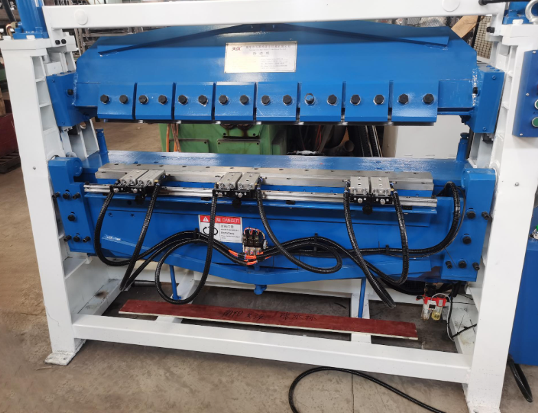 Máy gấp CNC Máy gấp CNC